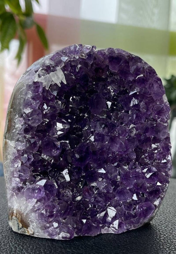 Amethist geode uit Uruquay ruw, medium-groot