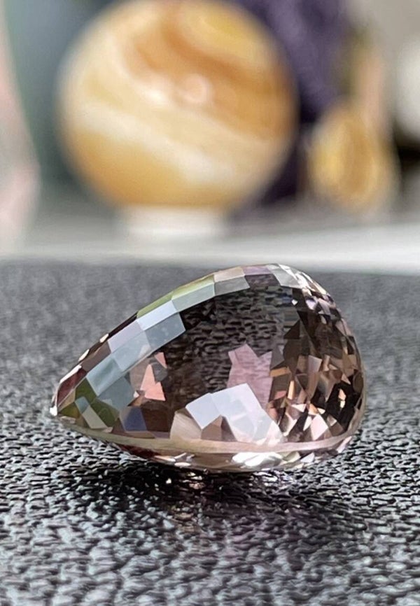 Ametrien edelsteen checker facet geslepen driehoekige free form, groot