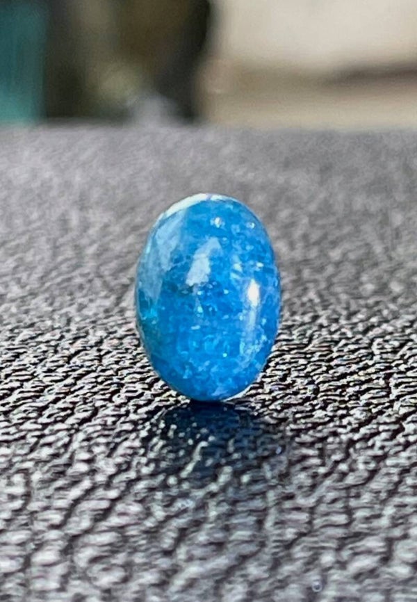 Apatiet edelsteen cabochon ovaal, klein