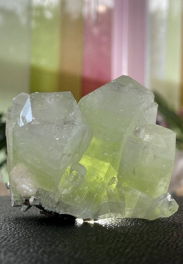 Apofylliet groen uit India ruw, groot