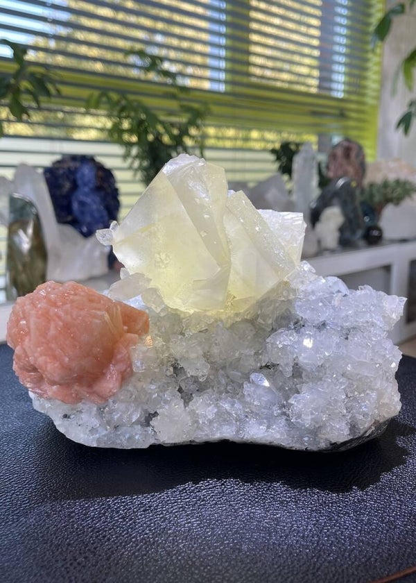 Apofylliet, Calciet en Stilbiet uit India ruw, groot