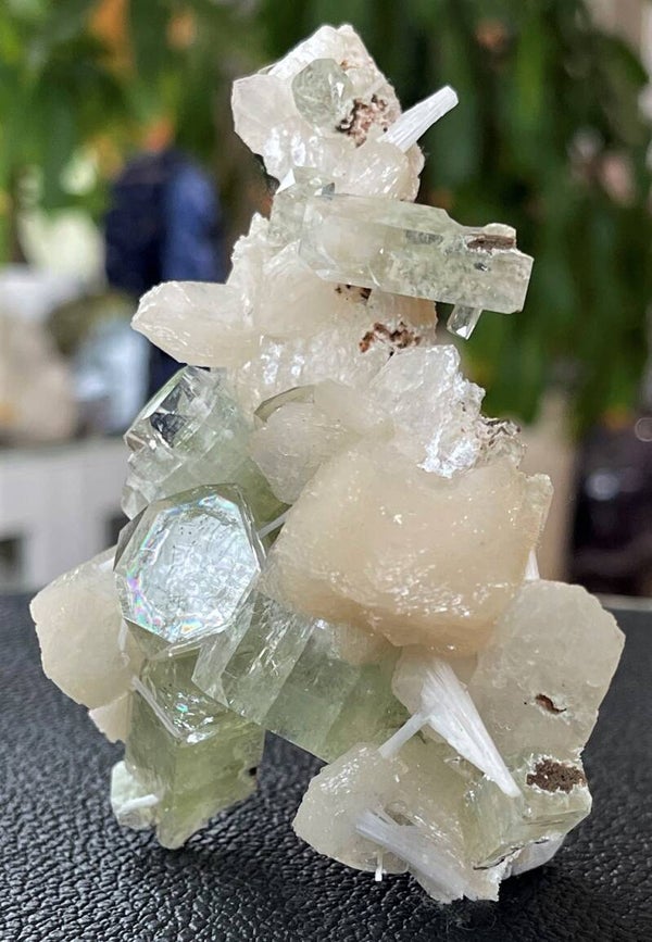 Apofylliet met Stilbiet uit India ruw, medium