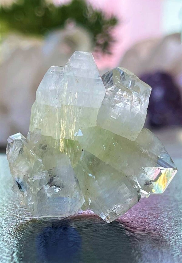 Apofylliet groen uit India ruw, klein