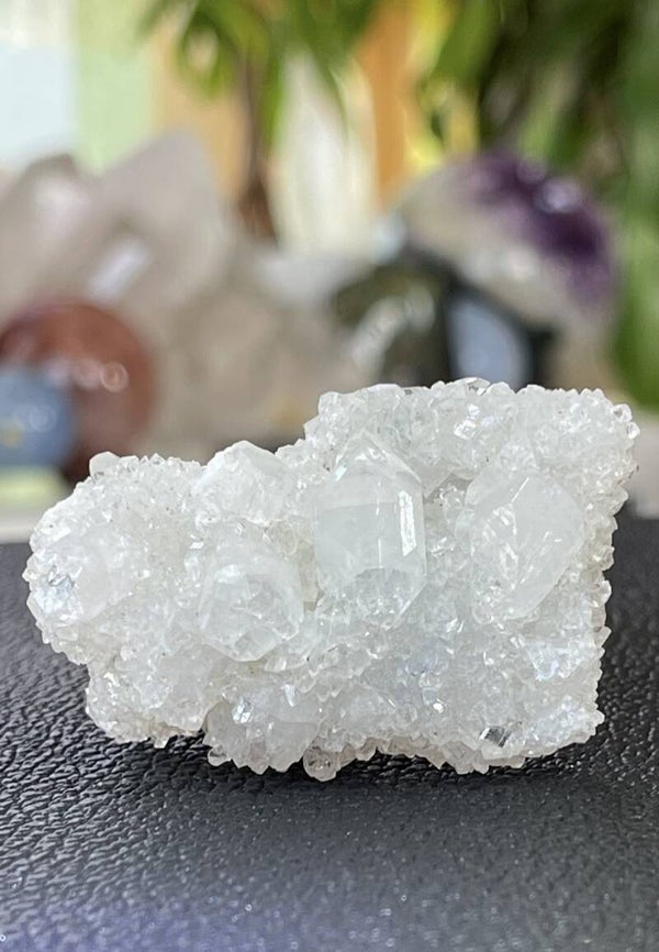 Apofylliet uit India ruw, klein