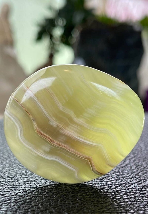 Aragoniet met Calciet knuffelsteen plat, groot