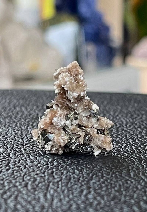 Arsenopyriet met Sideriet uit Portugal ruw, klein