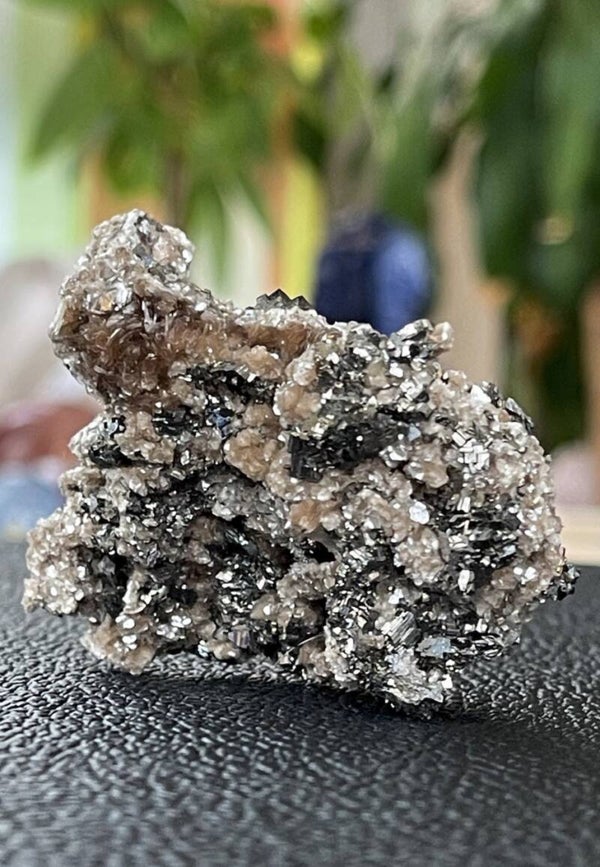 Arsenopyriet met Sideriet uit Portugal ruw, medium