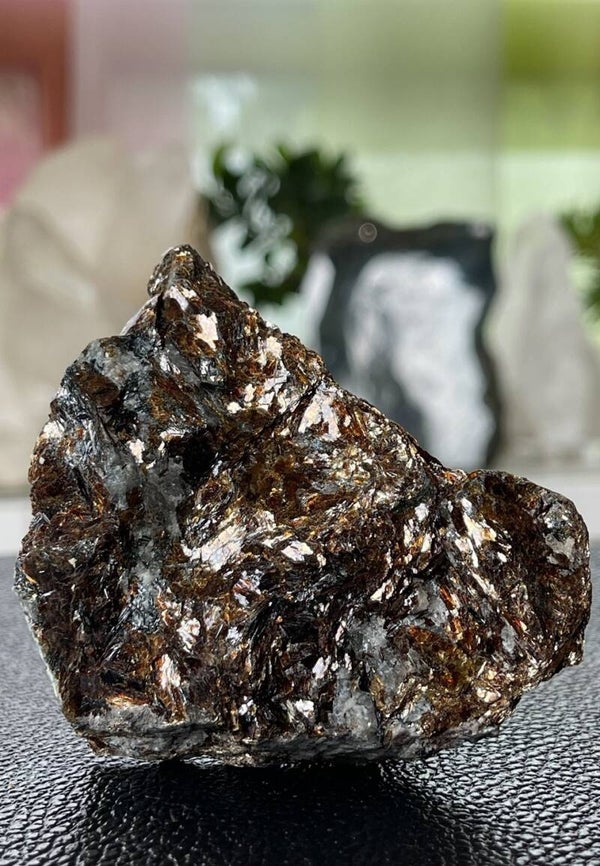 Astrofylliet uit Rusland ruw, medium-groot