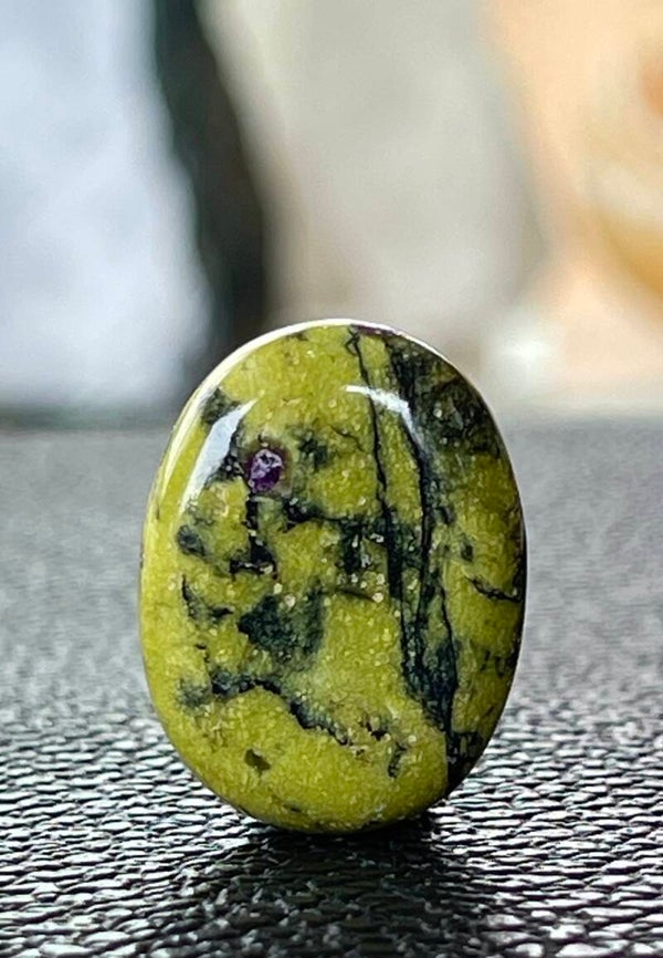 Atlantasiet knuffelsteen plat, heel klein