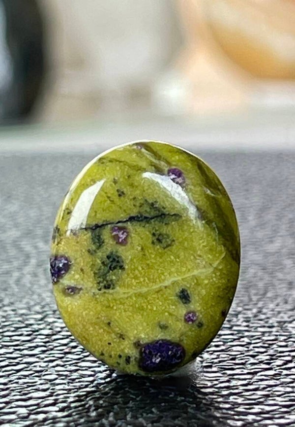 Atlantasiet knuffelsteen plat, heel klein