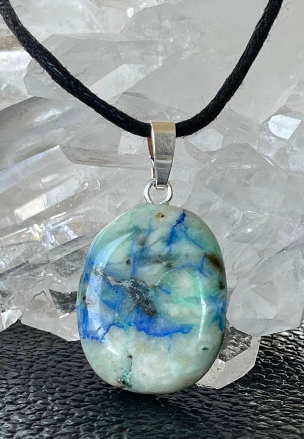 Azuriet in Maansteen hangertje, met veter
