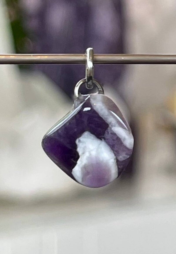 Band Amethist hangertje klein, met veter