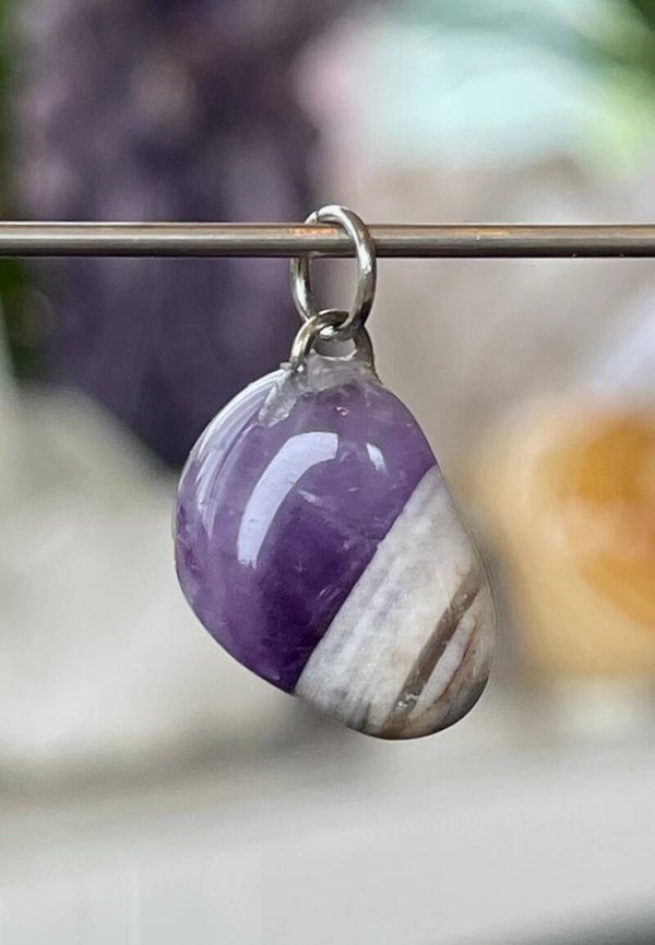 Band Amethist hangertje, met veter