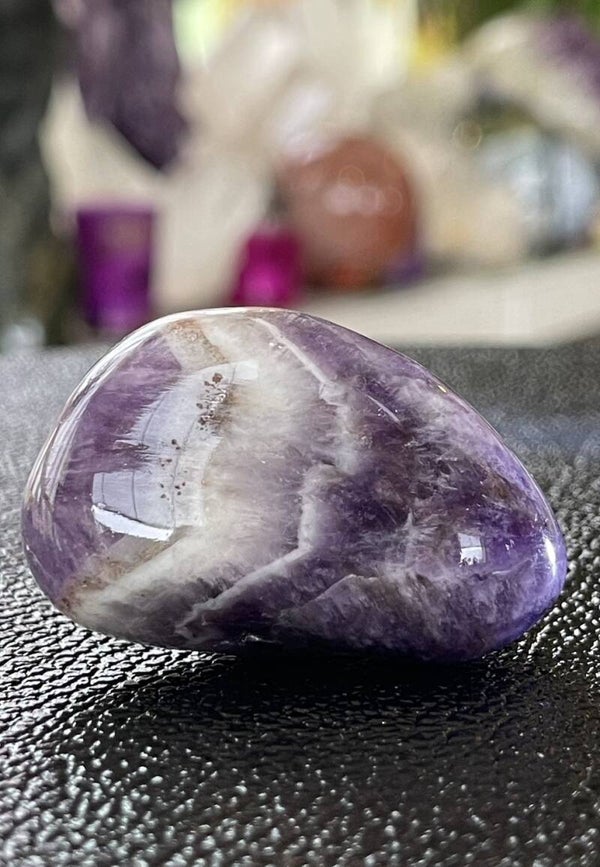 Band Amethist trommelsteen. groot