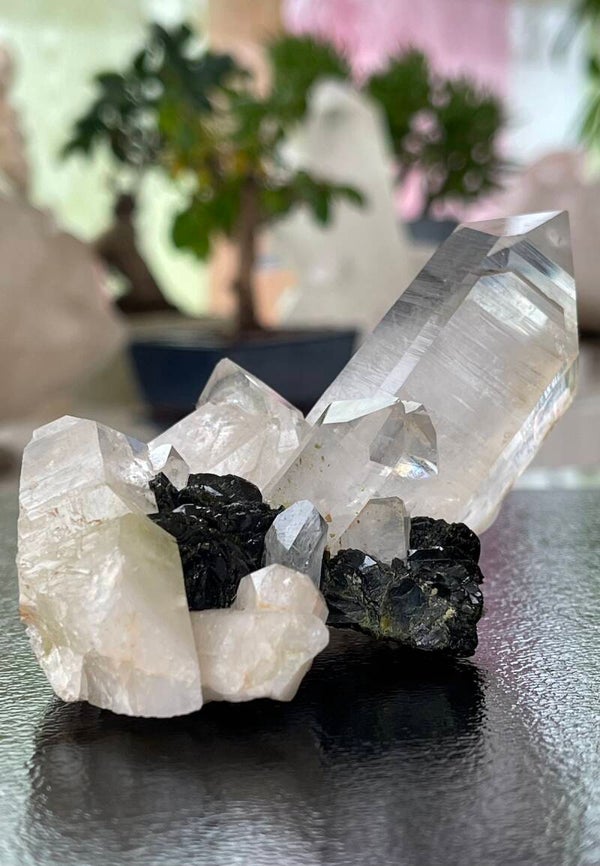 Bergkristal met Epidoot cluster punten uit China, medium