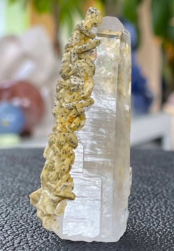 Bergkristal punt met Dolomiet uit Spanje ruw, medium