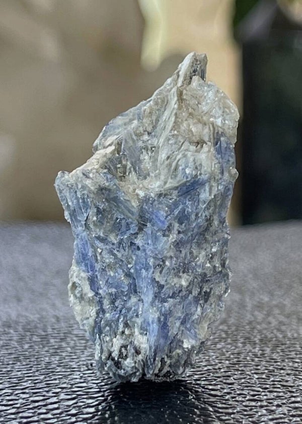 Blauwe Kyaniet uit Brazilië ruw, klein