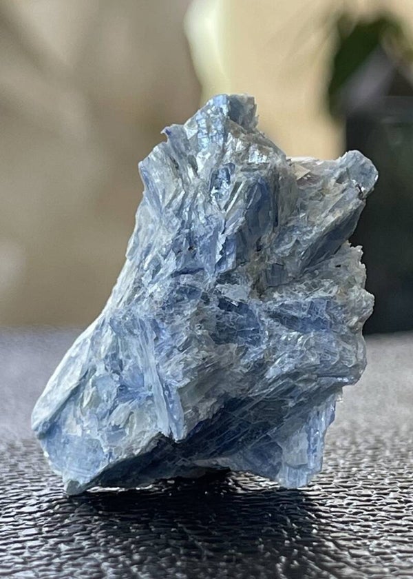 Blauwe Kyaniet uit Brazilië ruw, klein