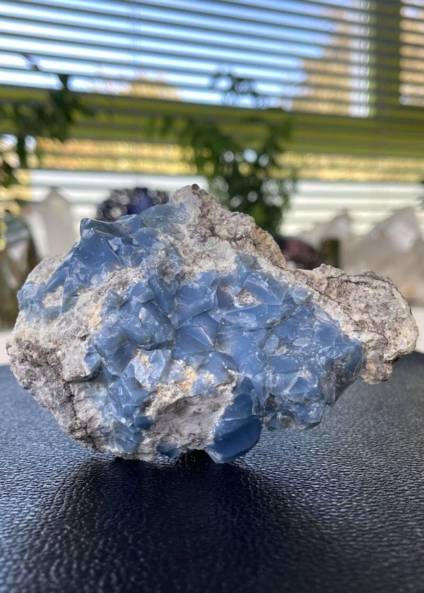 Blauwe Owyhee Opaal ruw uit Oregon, medium-groot