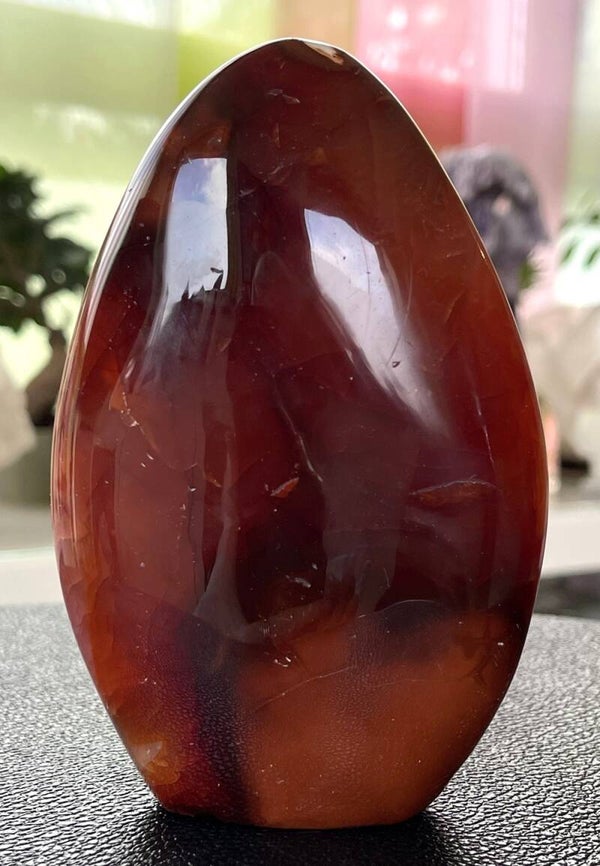 Carneool free form staand, medium-groot