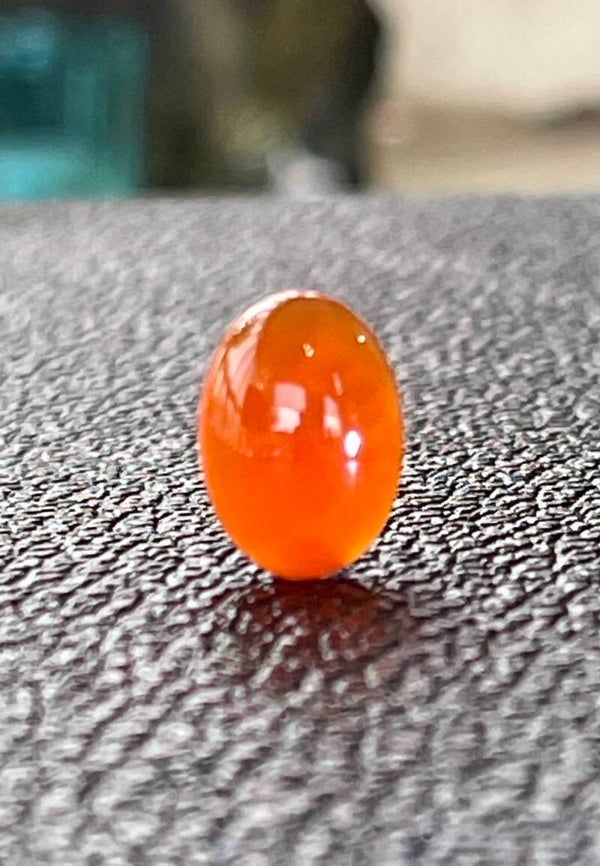 Carneool edelsteen uit India cabochon ovaal, klein