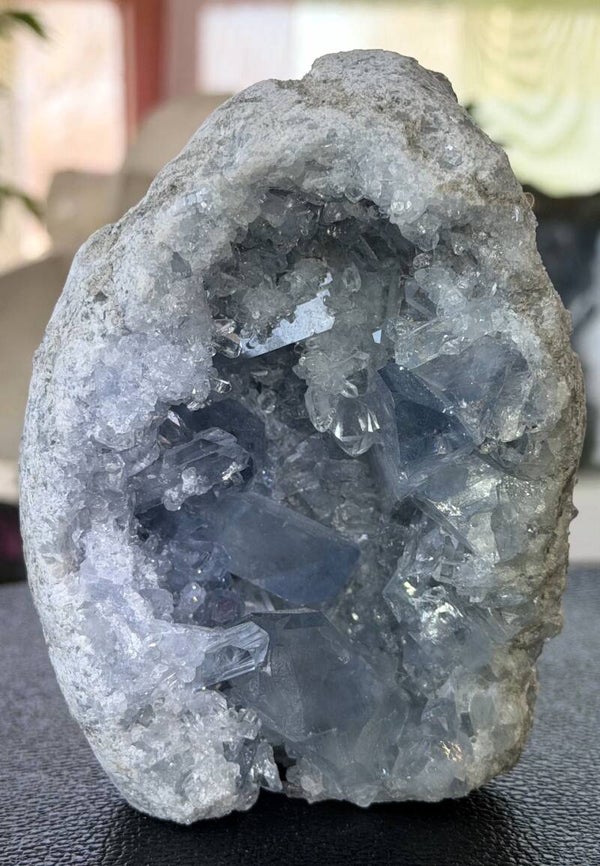 Celestien uit Madagaskar ruw, medium-groot