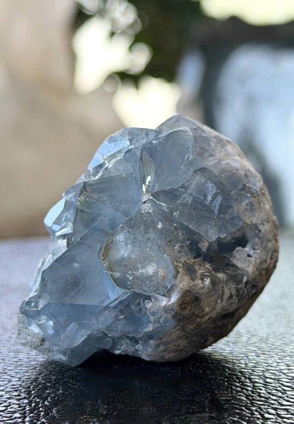 Celestien uit Madagaskar ruw, klein