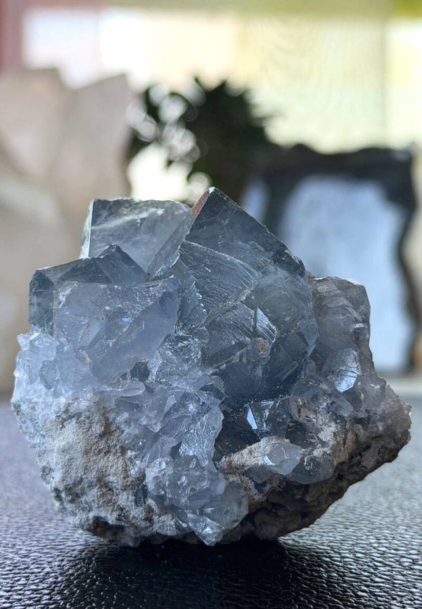 Celestien uit Madagaskar ruw, medium