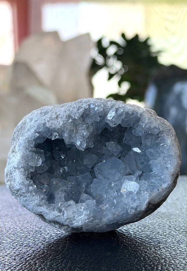 Celestien uit Madagaskar ruw, medium