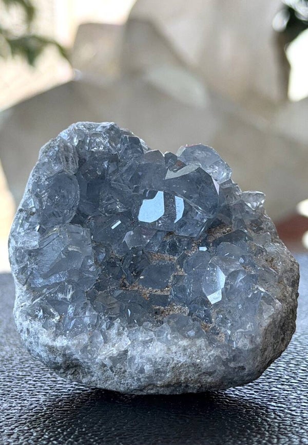 Celestien uit Madagaskar ruw, medium