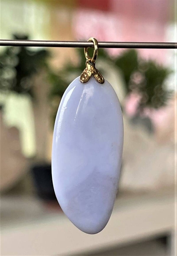 Chalcedoon hangertje, met veter