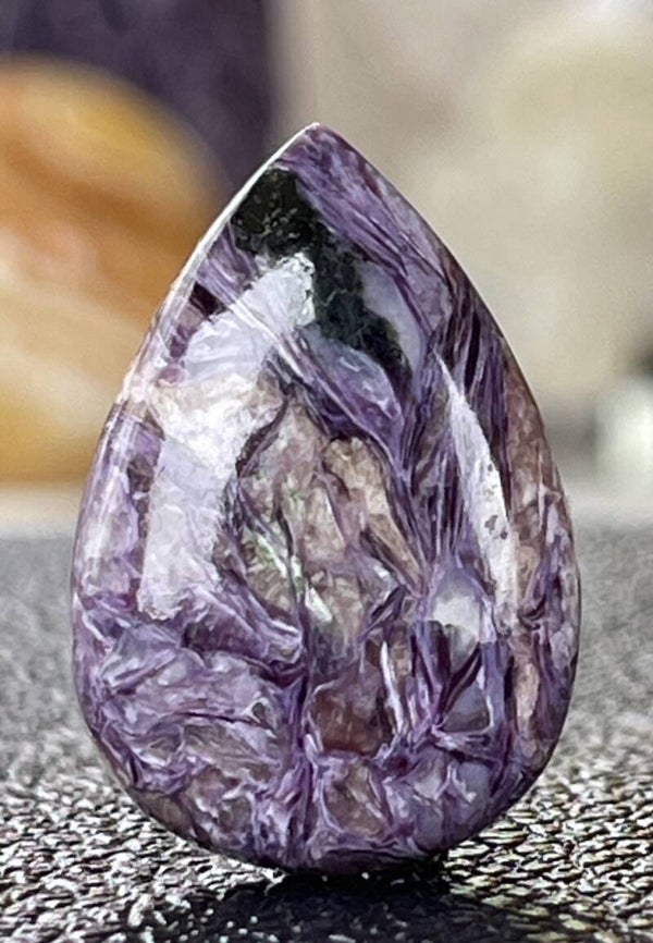 Charoiet edelsteen cabochon druppel, medium