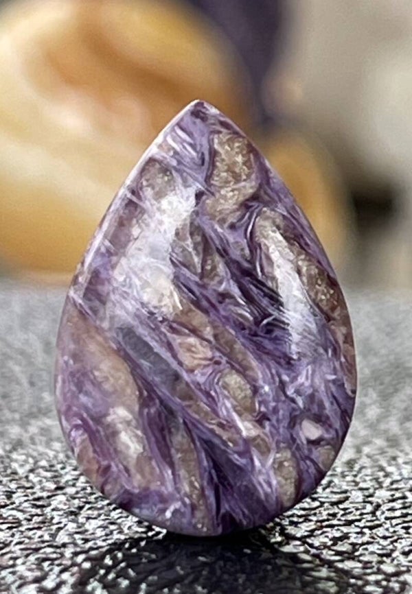 Charoiet edelsteen cabochon druppel, medium
