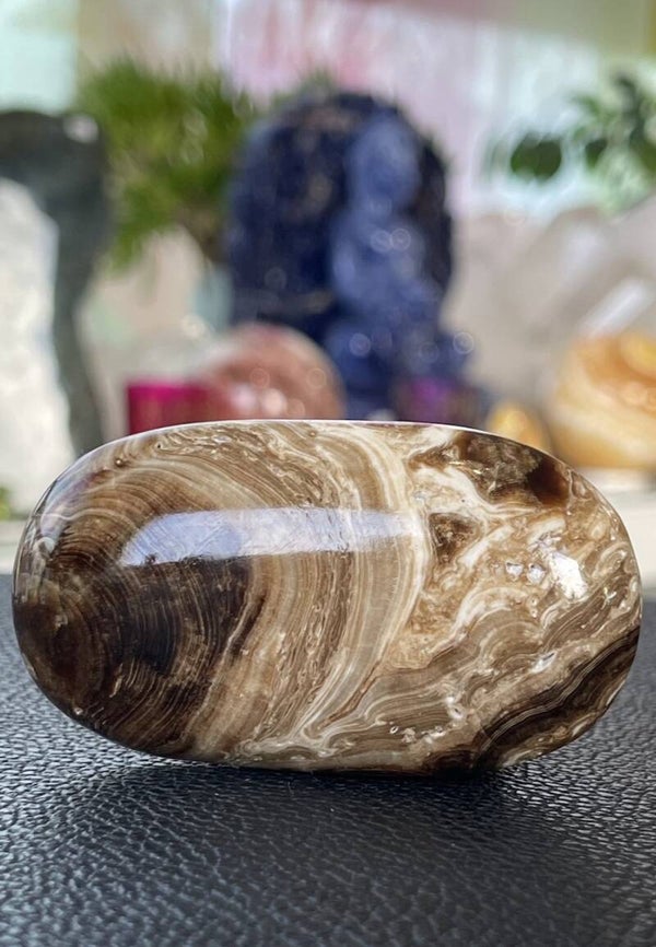 Chocolade Calciet handsteen, medium