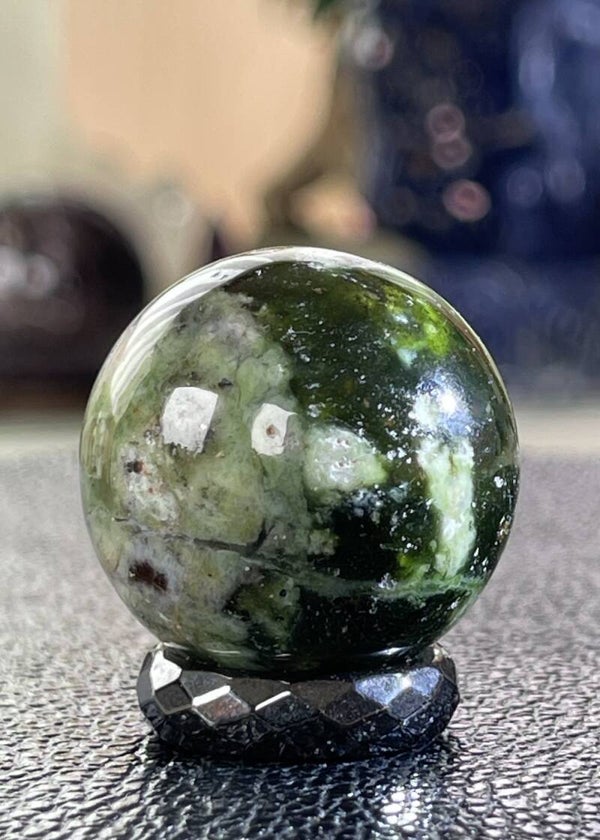 Chroom Opaal Chalcedoon bol, klein 3cm