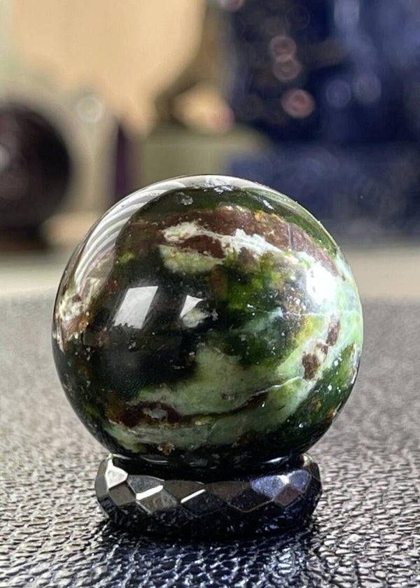 Chroom Opaal Chalcedoon bol, klein 3cm