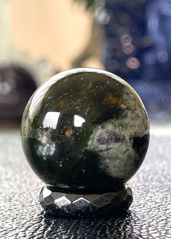 Chroom Opaal Chalcedoon bol, klein 3cm