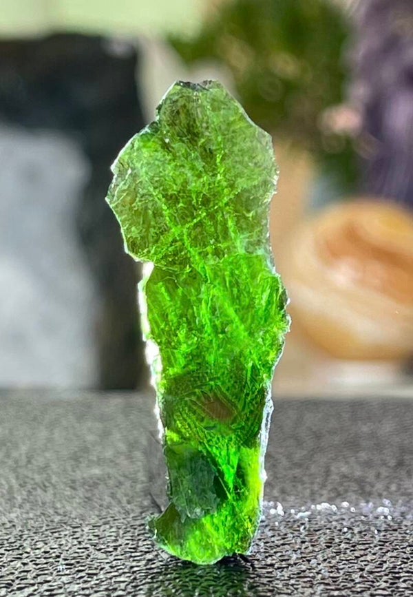 Chroomdiopsiet uit Rusland ruw, klein