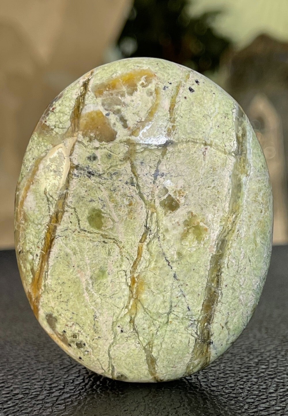 Chrysopraas handsteen, medium