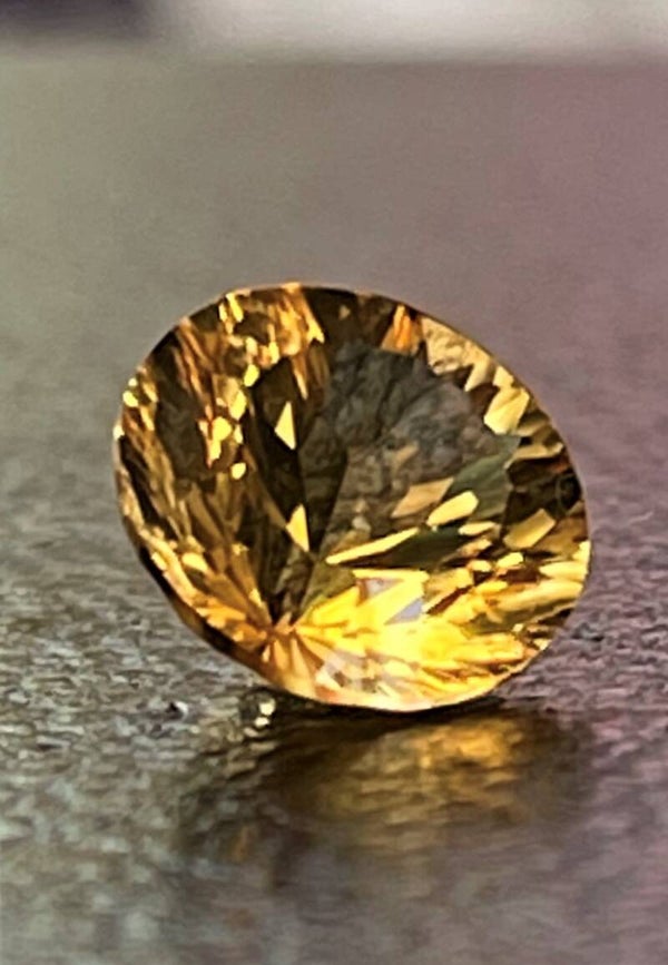 Citrien edelsteen facet geslepen rond, klein