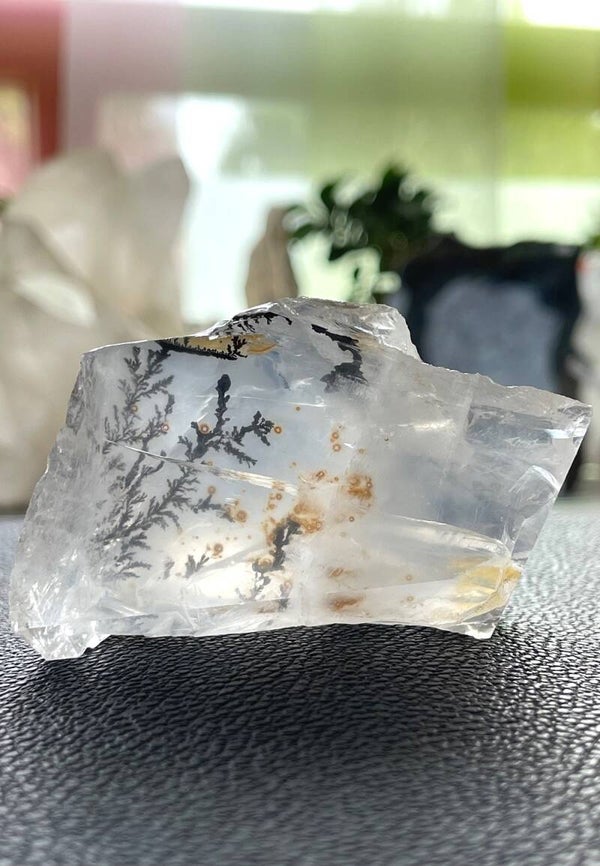 Dendriet in Kwarts ruw en gepolijst uit Brazilië, medium