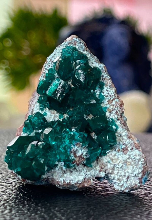 Dioptaas uit Namibië ruw, klein-medium