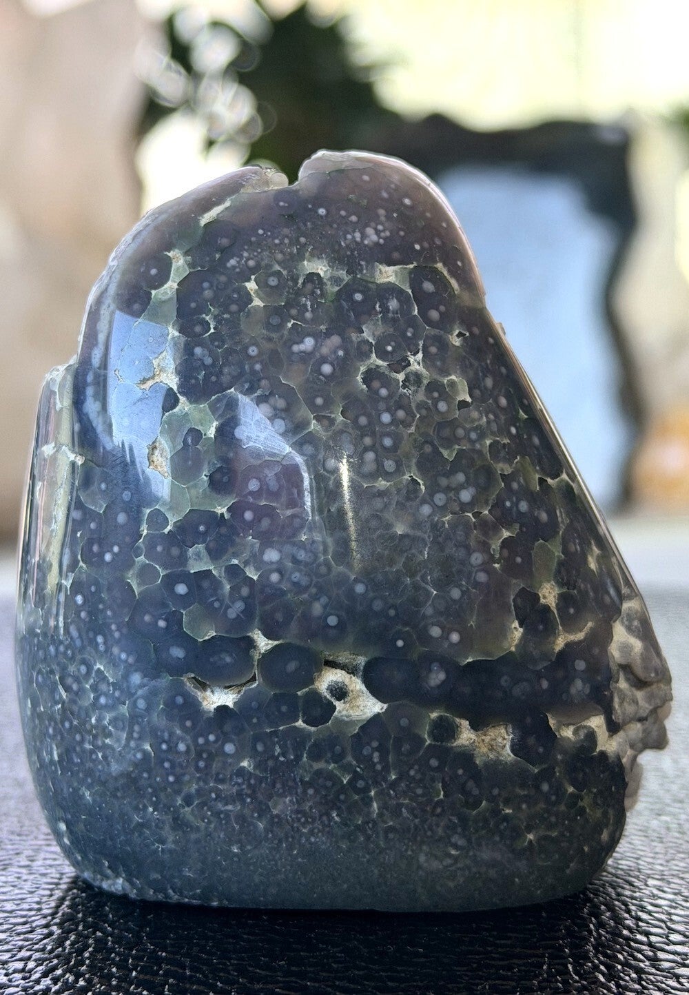 Druif Agaat ruw uit Indonesië, free form één zijde gepolijst, medium