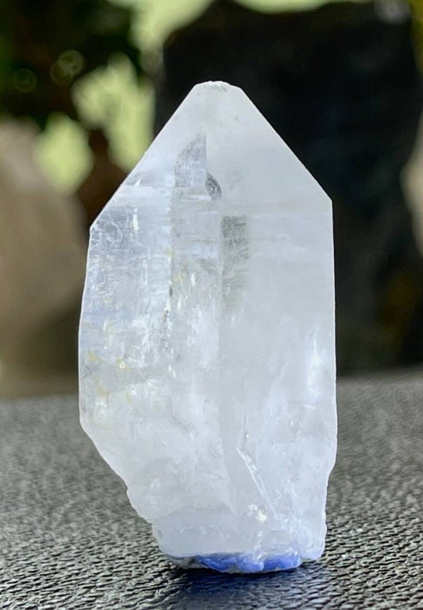 Dumortieriet in Kwarts punt uit Brazilië ruw, medium