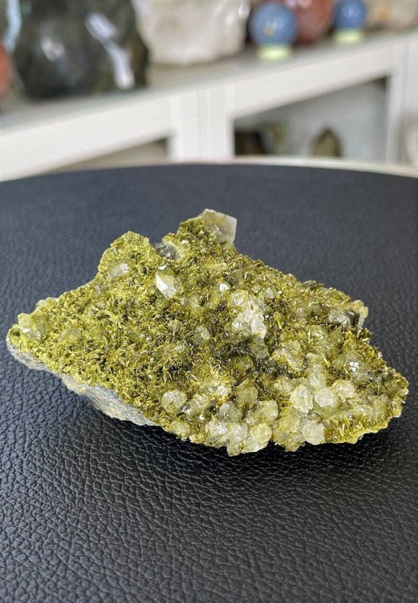 Epidoot Clinozoisiet met Kwarts Kristal uit Spanje ruw, medium