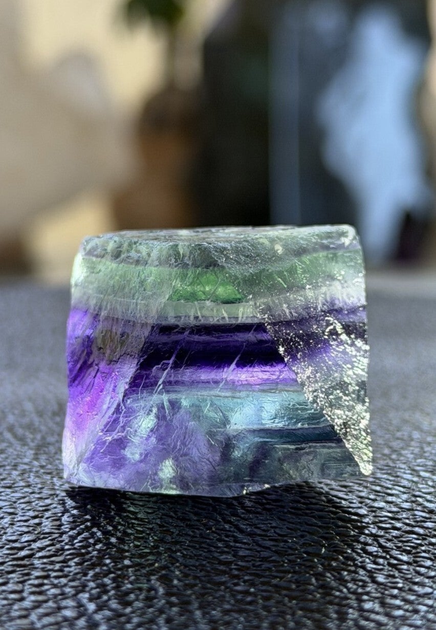 Multicolor Fluoriet octaëder uit China ruw, medium