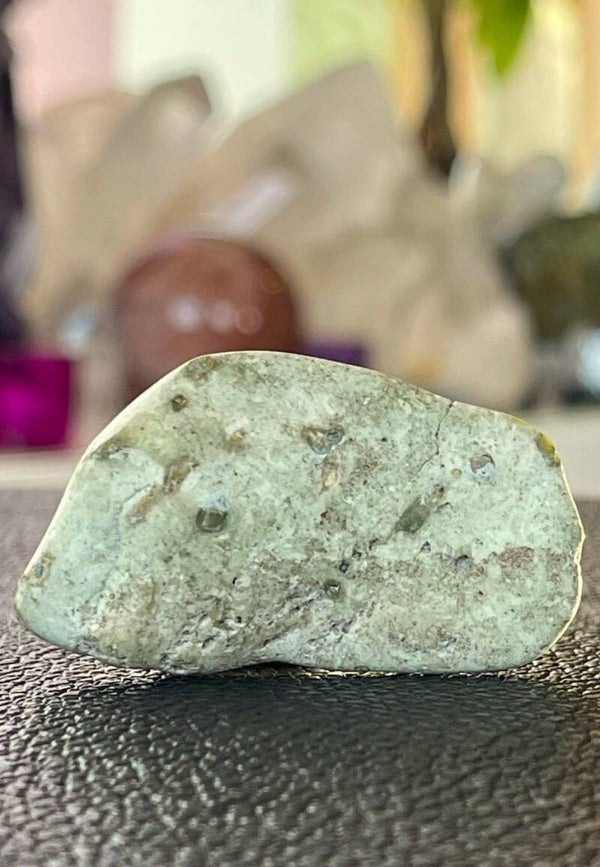 Frogskin Jaspis knuffelsteen plat