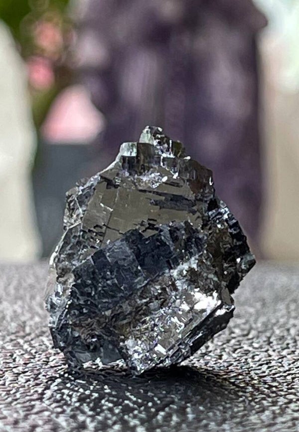 Galeniet uit Bulgarije ruw, klein