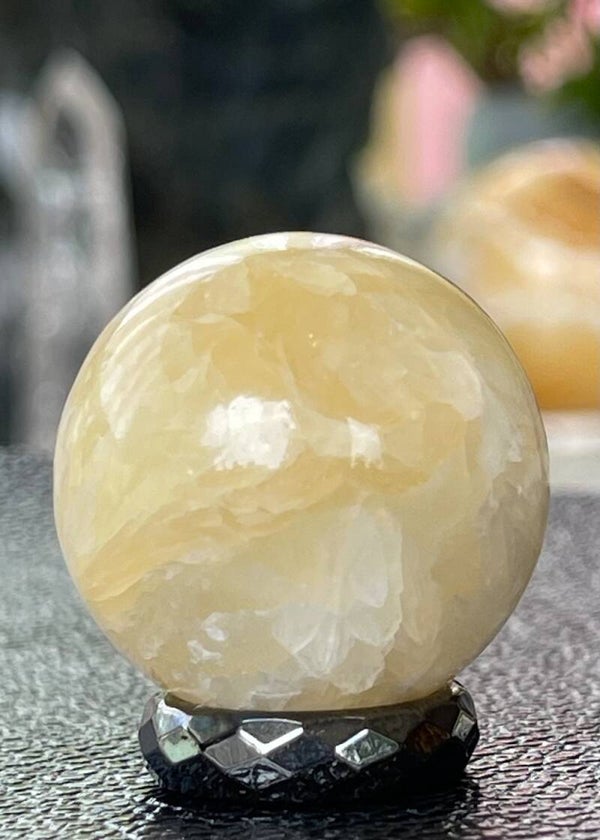 Gele Calciet bol, klein 3,2cm