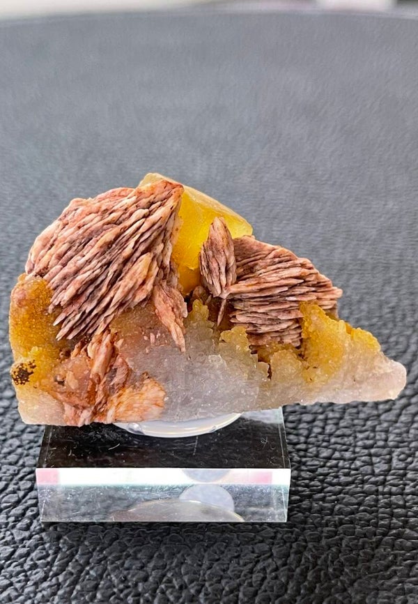 Gele Fluoriet met Bariet ruw, klein